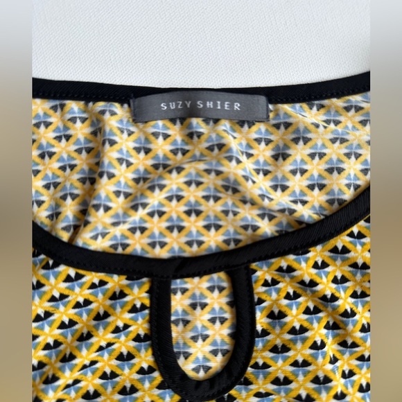 Yellow/Black Retro Pattern Sleeveless Tank Top - Keyhole Neckline - Size M - Picture 2 of 5